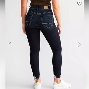 Parker Ankle Skinny Stretch Jean
BKE